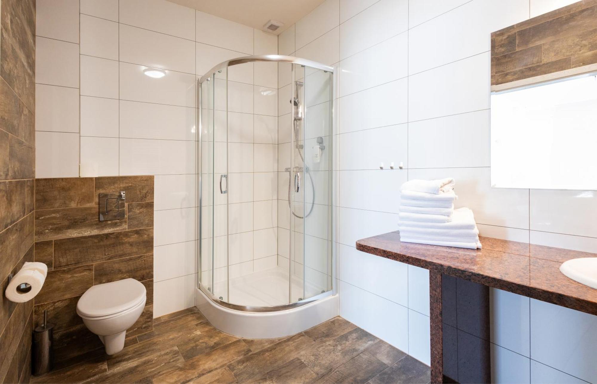 Hotel Sandro Silver & Spichlerz Antoniny Лешно Экстерьер фото
